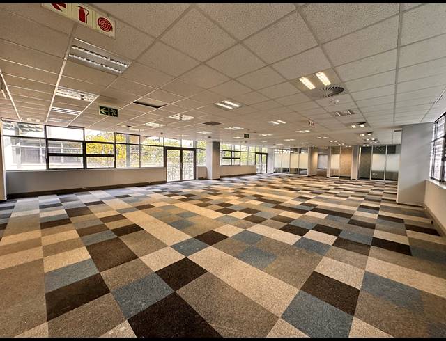 698M² OFFICE TO LET IN ROSEBANK